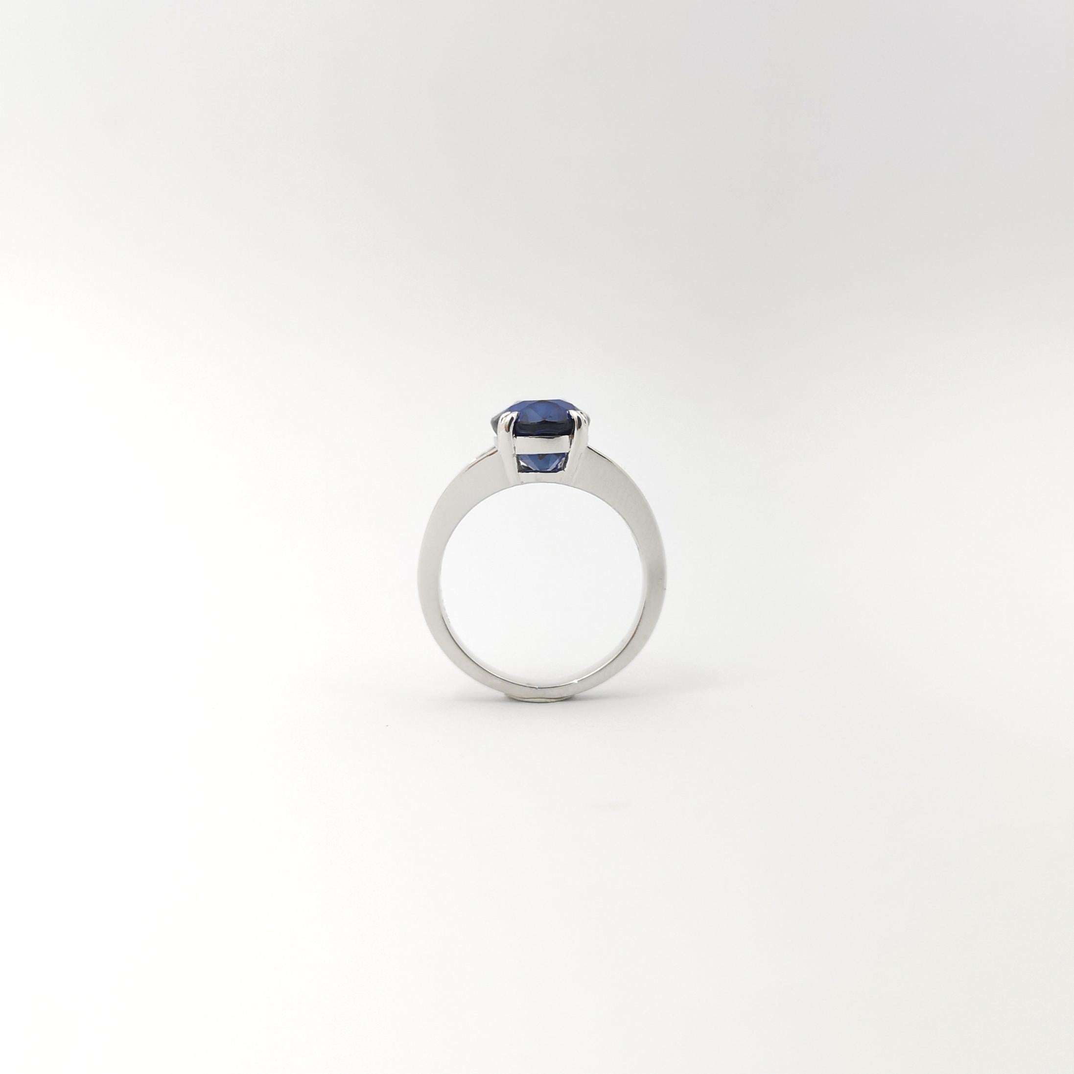 Royal Blue Sapphire with Diamond Ring set in Platinum 950 Settings For Sale 6