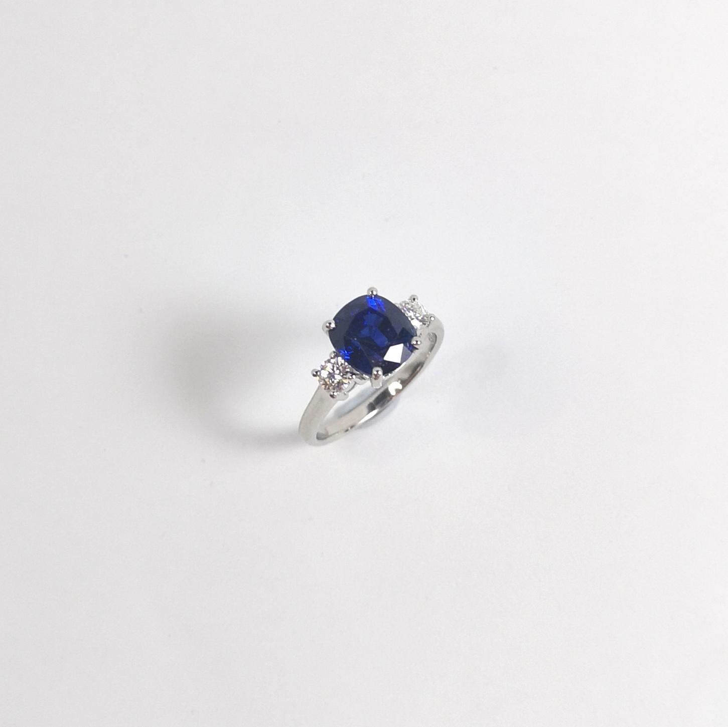 Royal Blue Sapphire with Diamond Ring set in Platinum 950 Settings For Sale 6