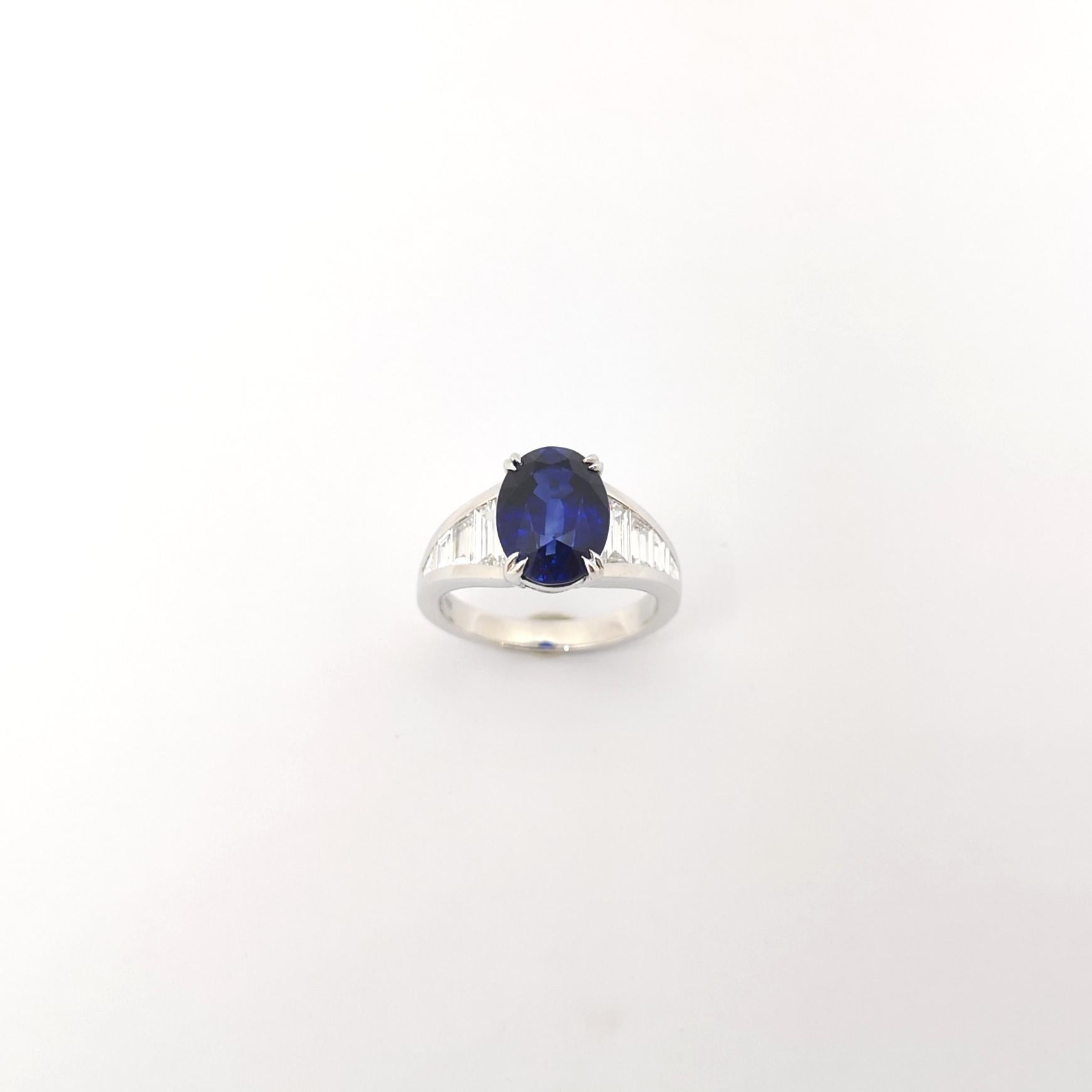 Royal Blue Sapphire with Diamond Ring set in Platinum 950 Settings For Sale 8