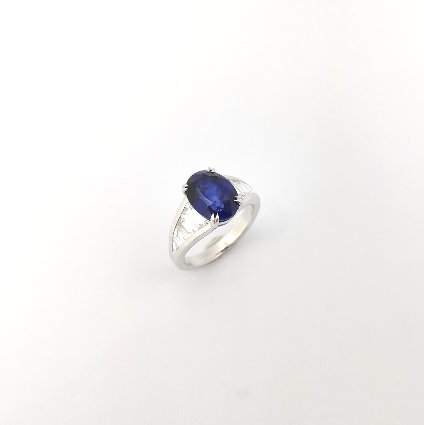 Royal Blue Sapphire with Diamond Ring set in Platinum 950 Settings For Sale 9