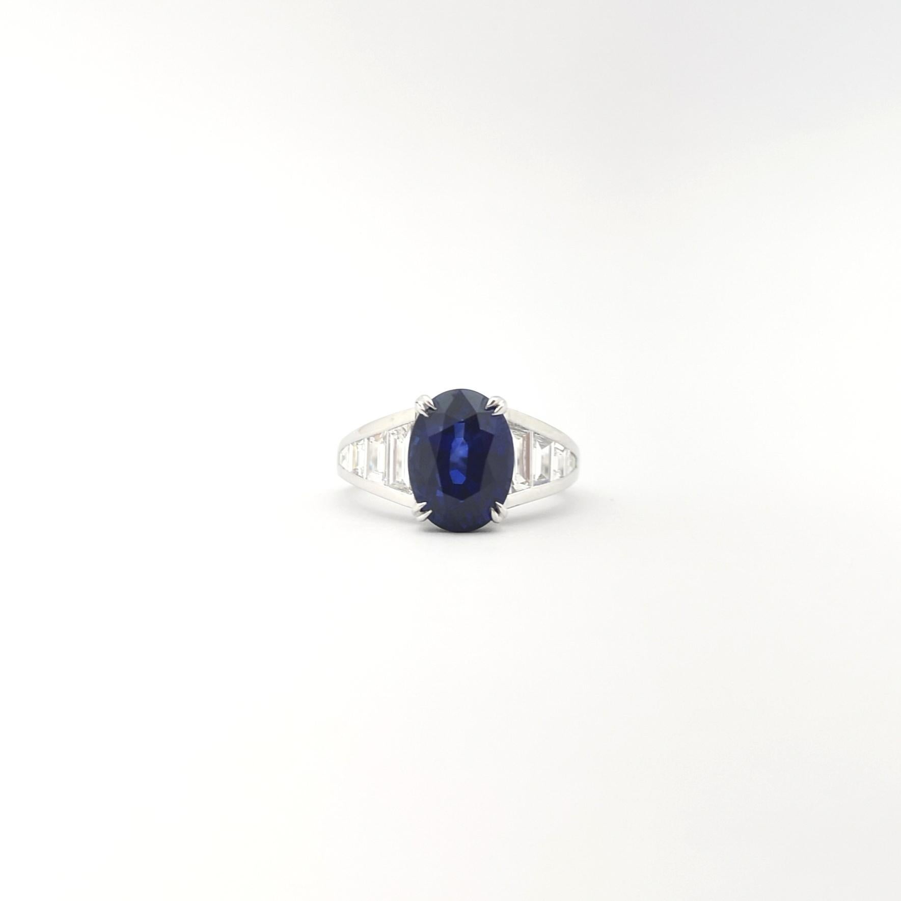 Royal Blue Sapphire with Diamond Ring set in Platinum 950 Settings For Sale 10