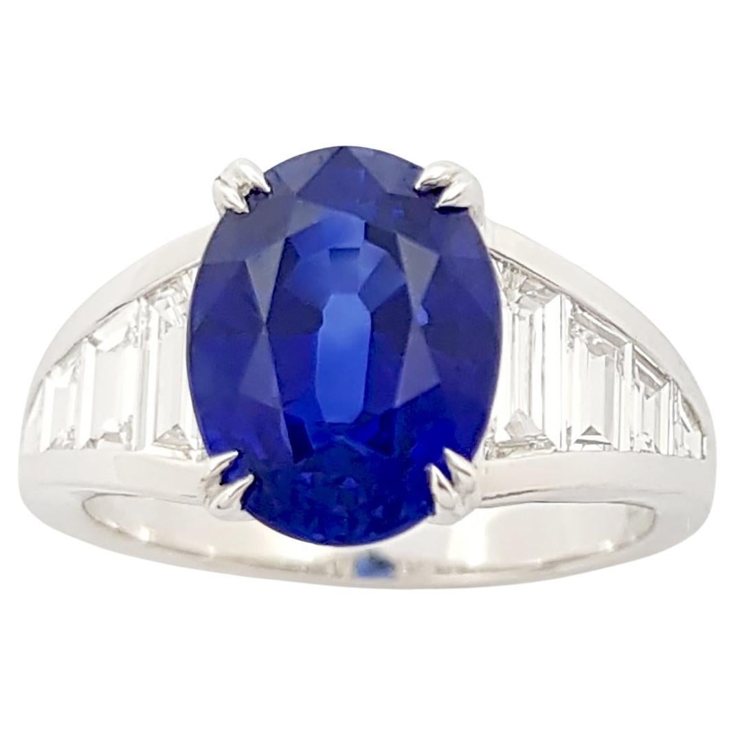 Royal Blue Sapphire with Diamond Ring set in Platinum 950 Settings For Sale