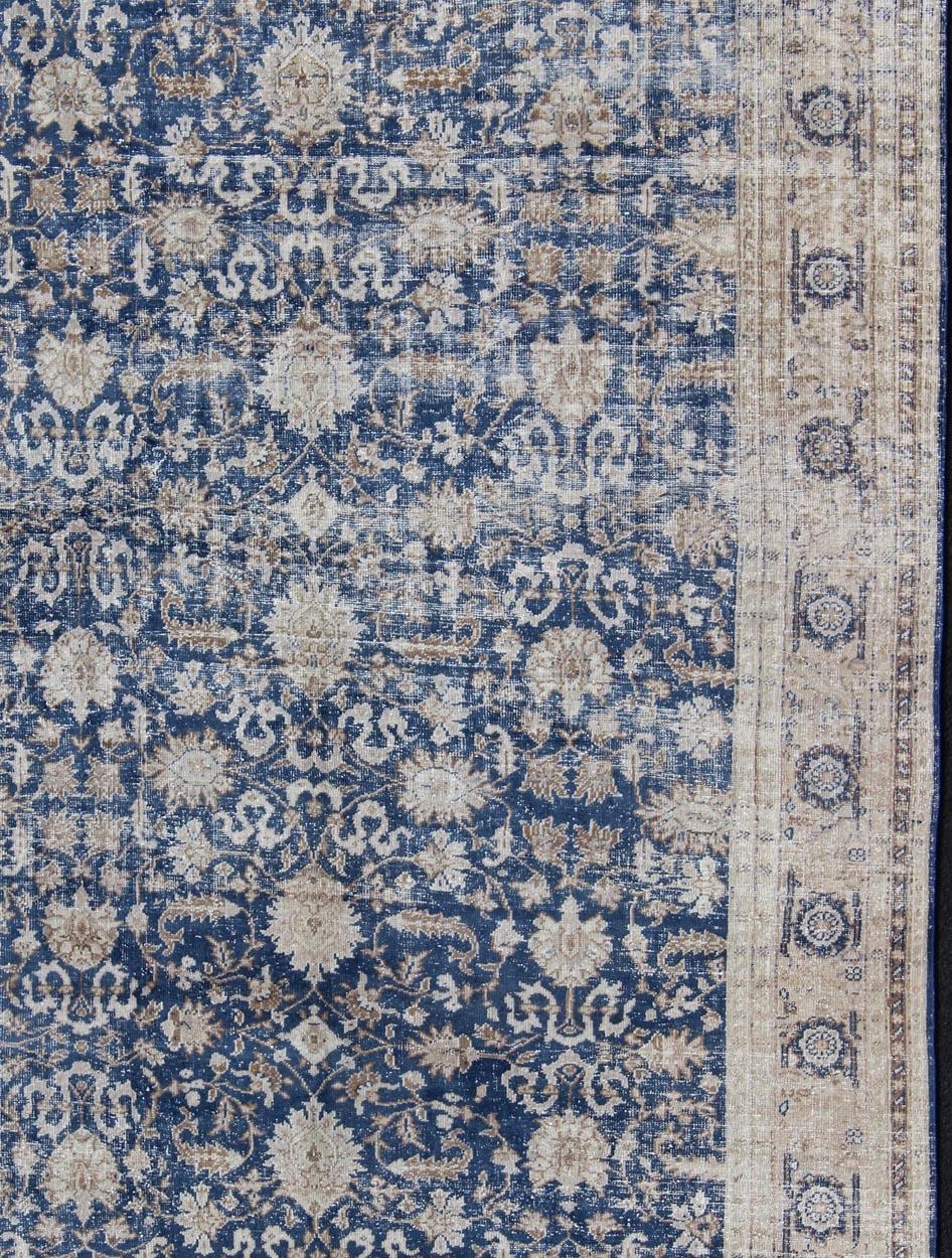 Vintage Turkish carpet with all over Geometric design in Royal blue and medium tones blue colors, rug/TU-MTU-4919 country of origin / type: Turkey / Oushak, circa 1940.

This vintage Oushak carpet from Turkey features a all over traditional Oushak