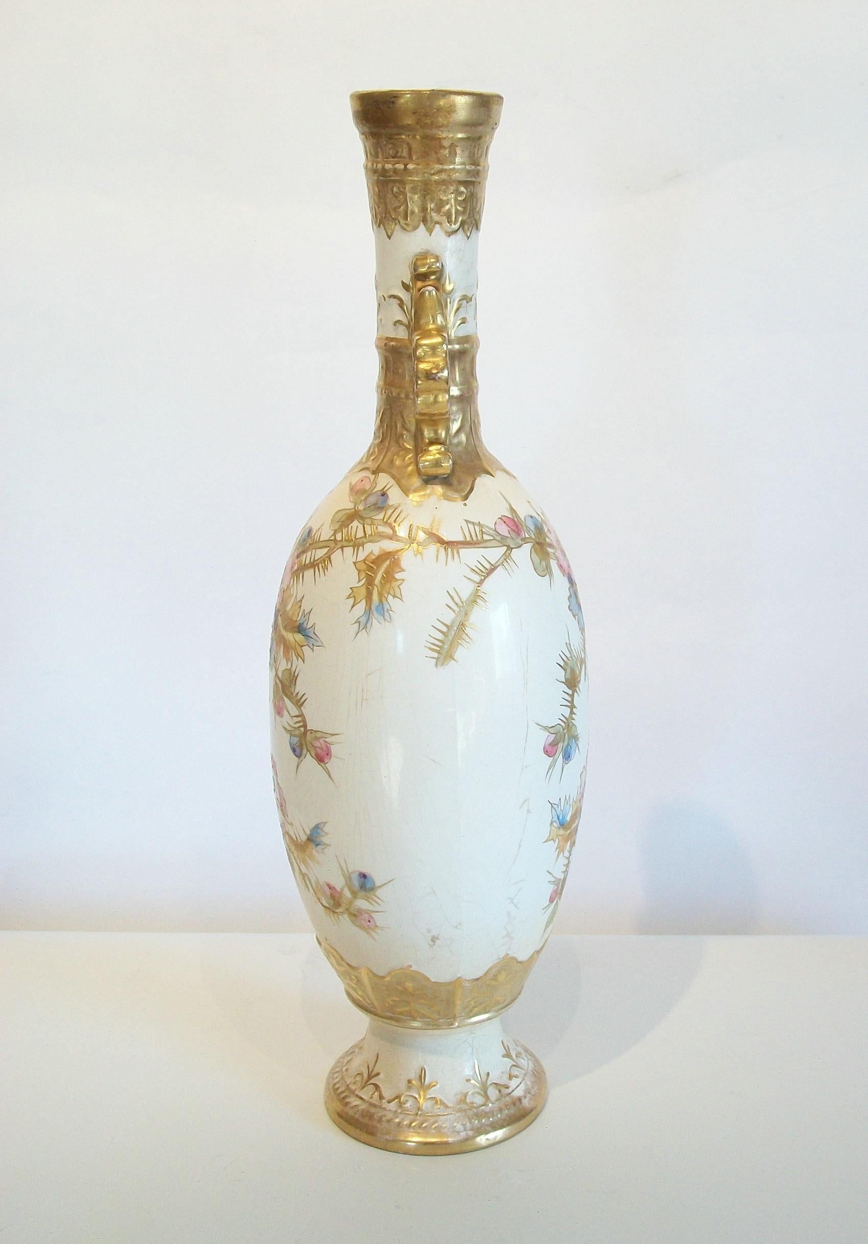Royal Bonn - Franz Anton Mehlem, Vaso / Lampada dipinto a mano e dorato, circa 1900 In condizioni buone in vendita a Chatham, ON