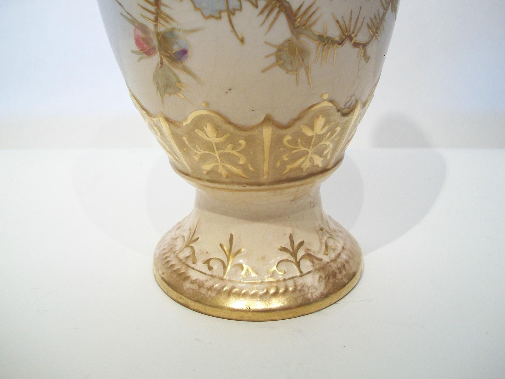 ROYAL BONN – FRANZ ANTON MEHLEM – handbemalte und vergoldete Vase / Lampe – um 1900 (Keramik) im Angebot