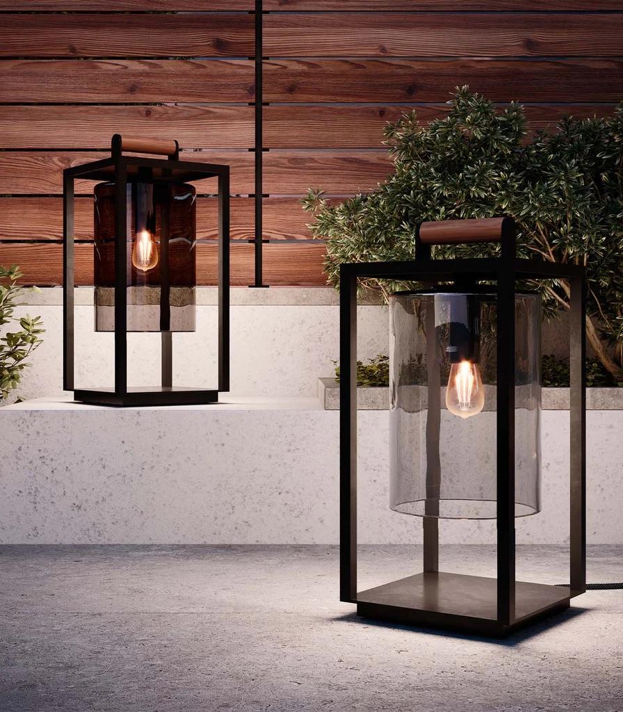 Royal Botania Dome Small Lamp Coated Aluminum and Handmade Glass 

Materials: Powder coated Aluminum Anthracite Frame with Black/Smoke Glass and wood handle 

-IP43 Rating 
-4W Decorative LED Bulb Included 
-This is a floor sample item. 