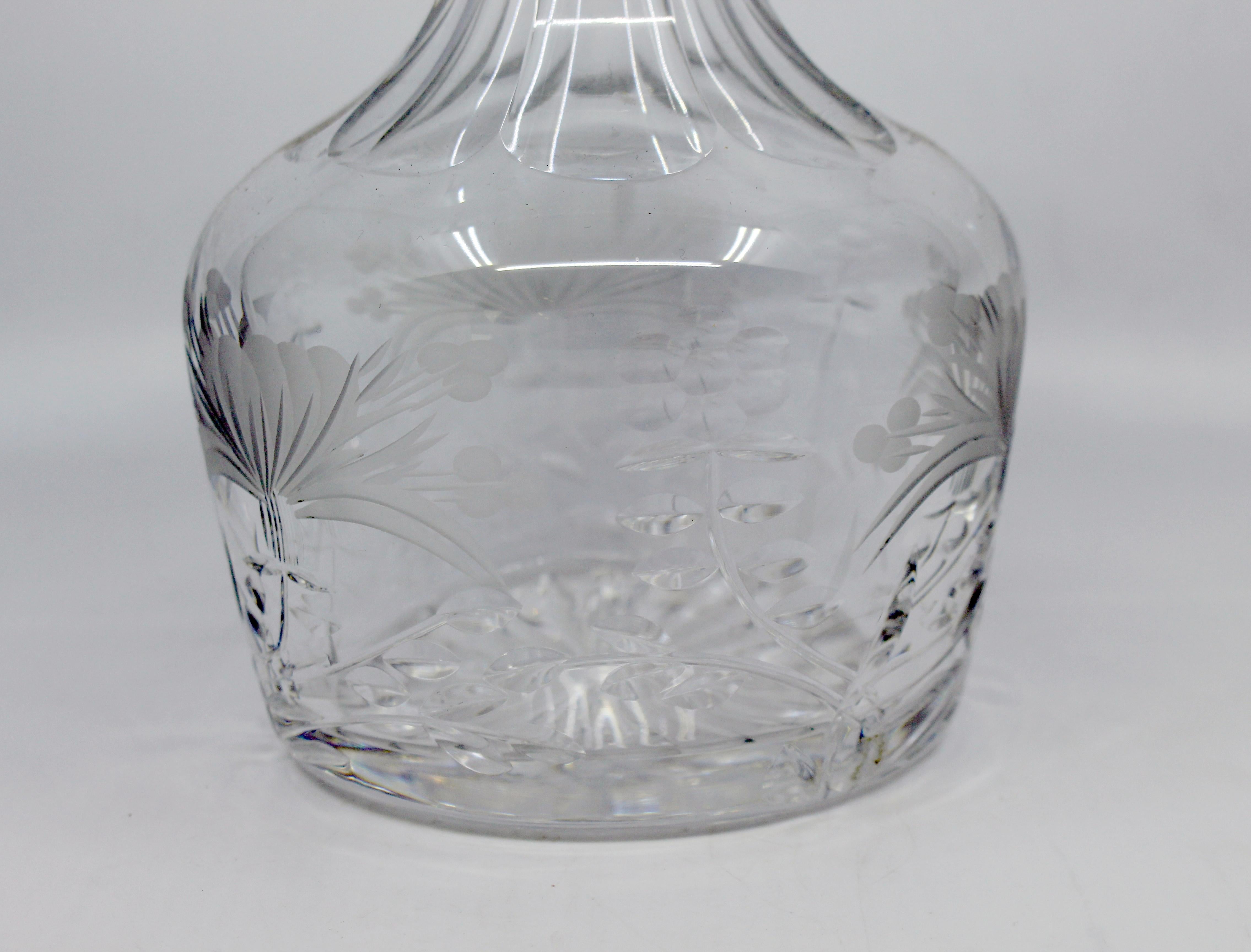 Royal Brierley Cut Glass Honeysuckle Mushroom Shaped Decanter In Good Condition For Sale In Worcester, Worcestershire