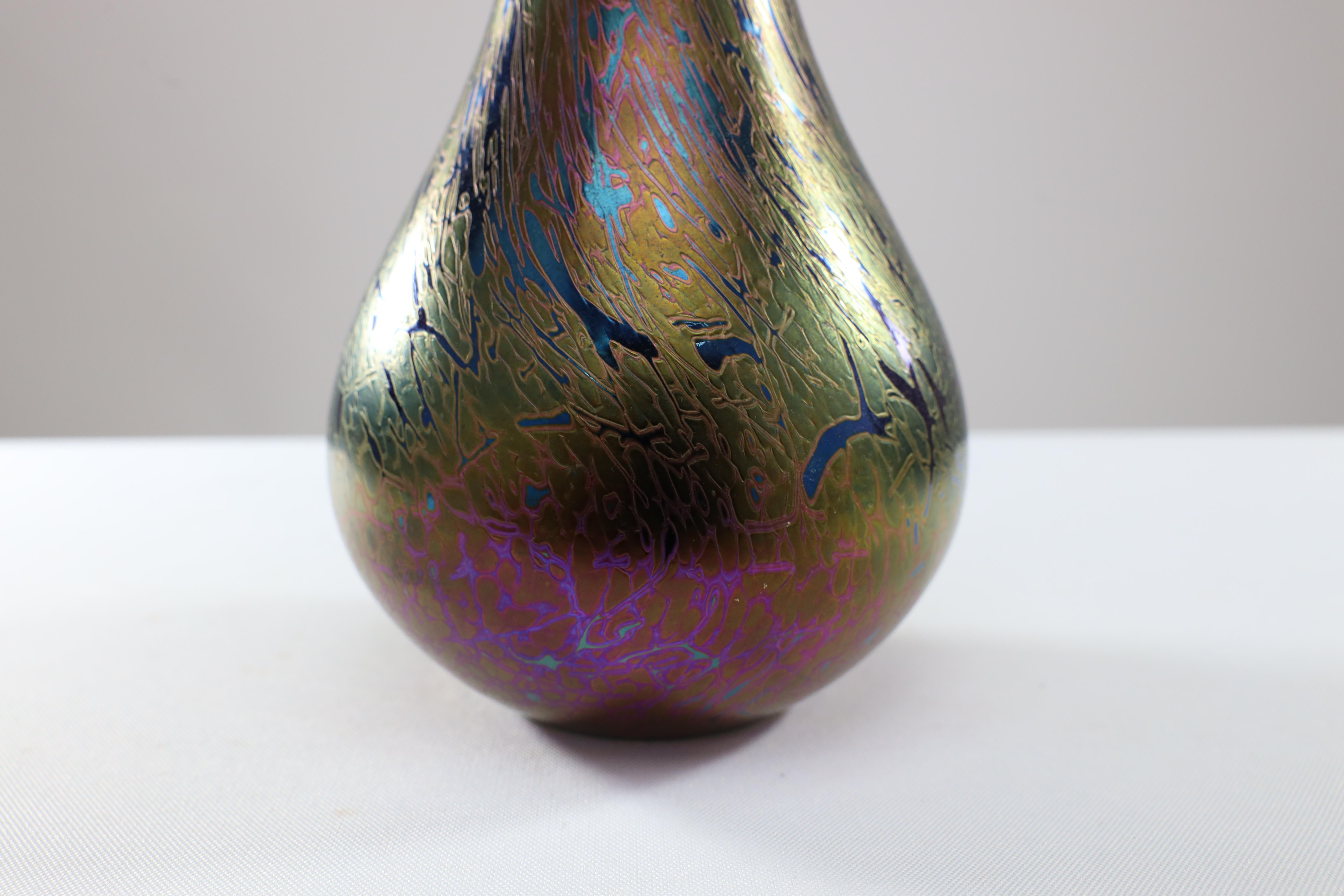 Royal Brierley Studio. A colourful iridescent Art Glass vase For Sale 3