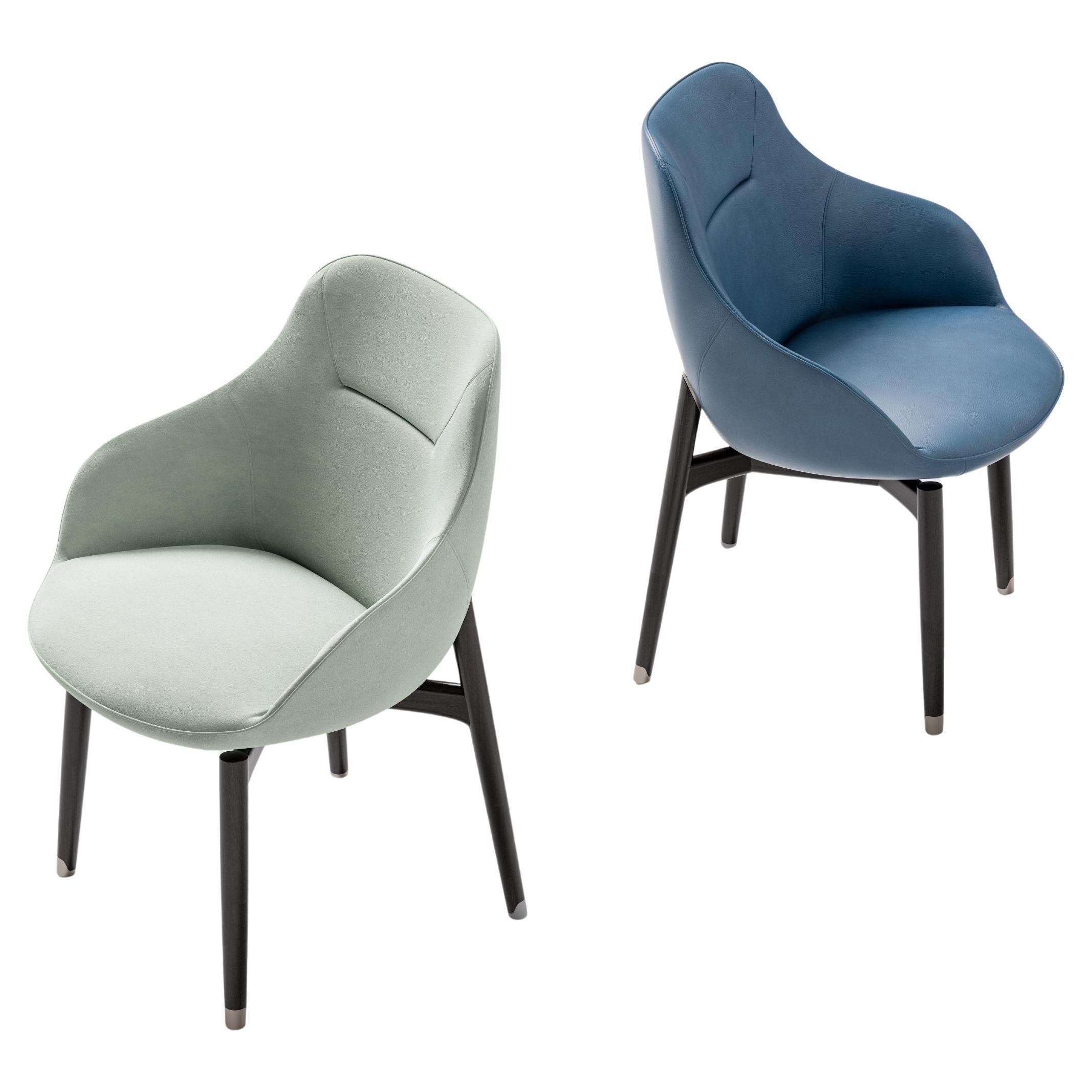 Royal Chair with armrests