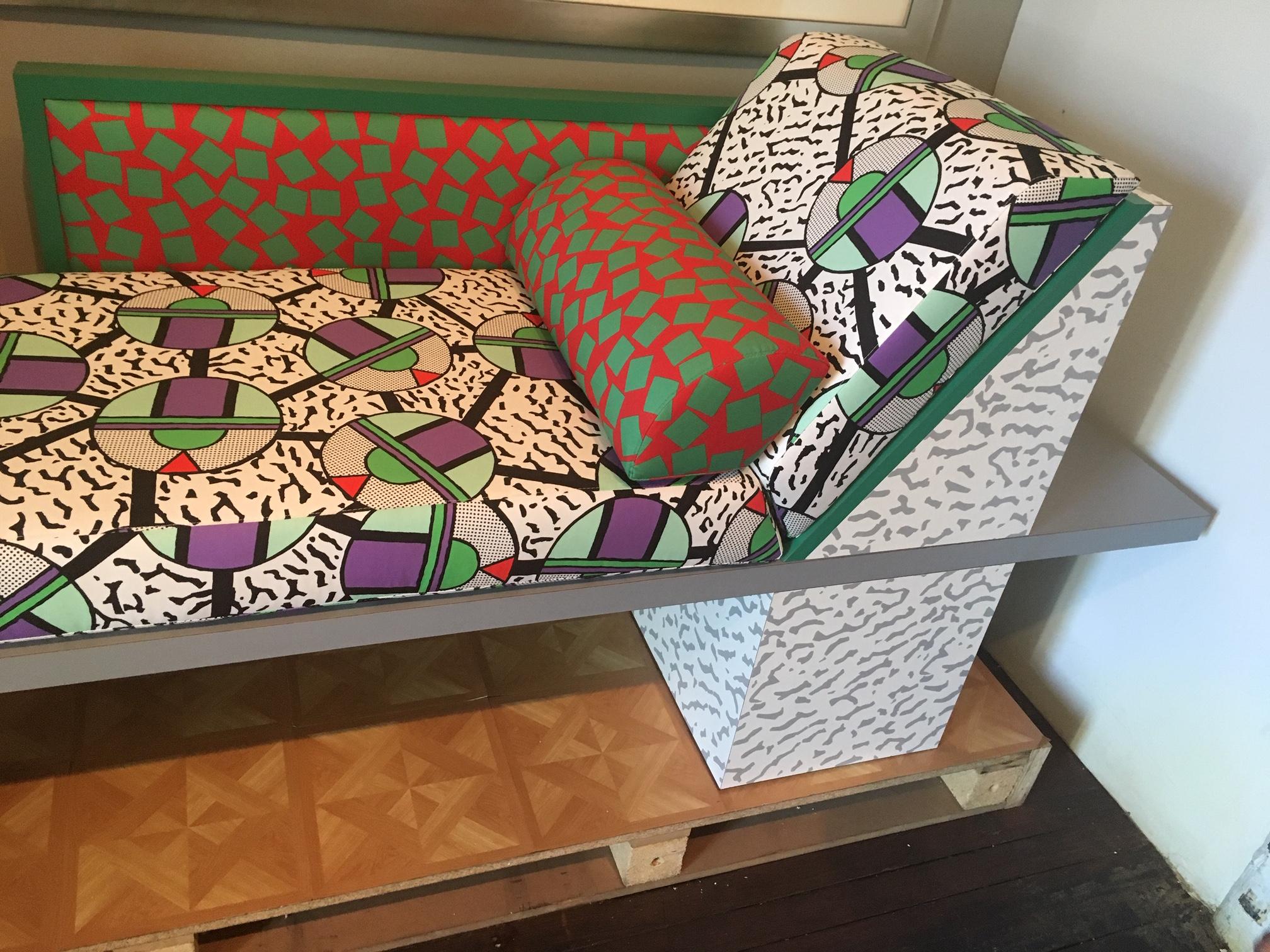 Hand-Crafted Nathalie du Pasquier Royal Chaise for Memphis Srl For Sale
