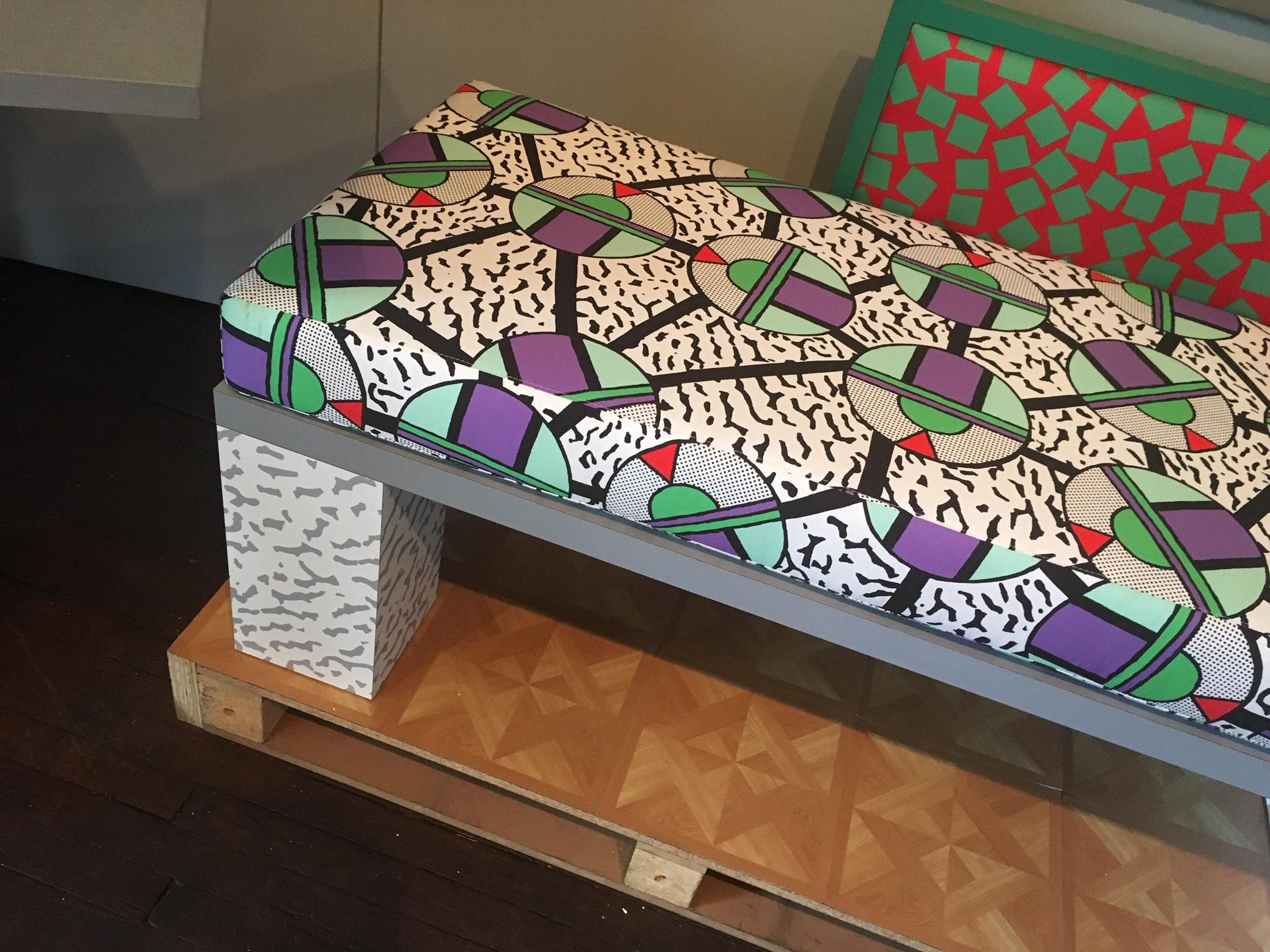 ROYAL Chaise Lounge by Nathalie du Pasquier for Memphis Milano In New Condition For Sale In Brooklyn, NY