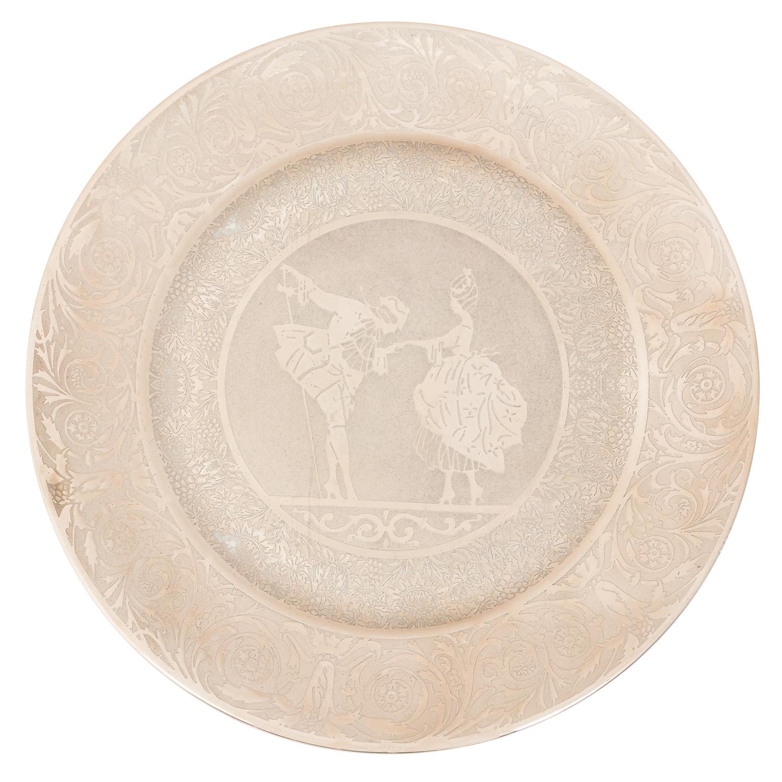 Royal China-Limoges France 12 Silhouette Plates In Good Condition In Stamford, CT