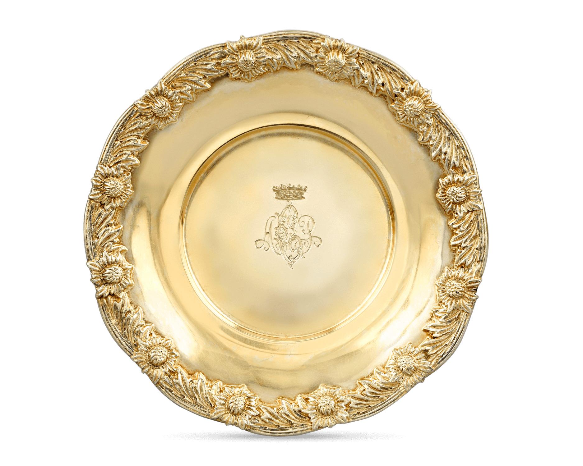 Tazas de té y platillos de plata dorada Crisantemo Real de Tiffany & Co. Art Nouveau en venta