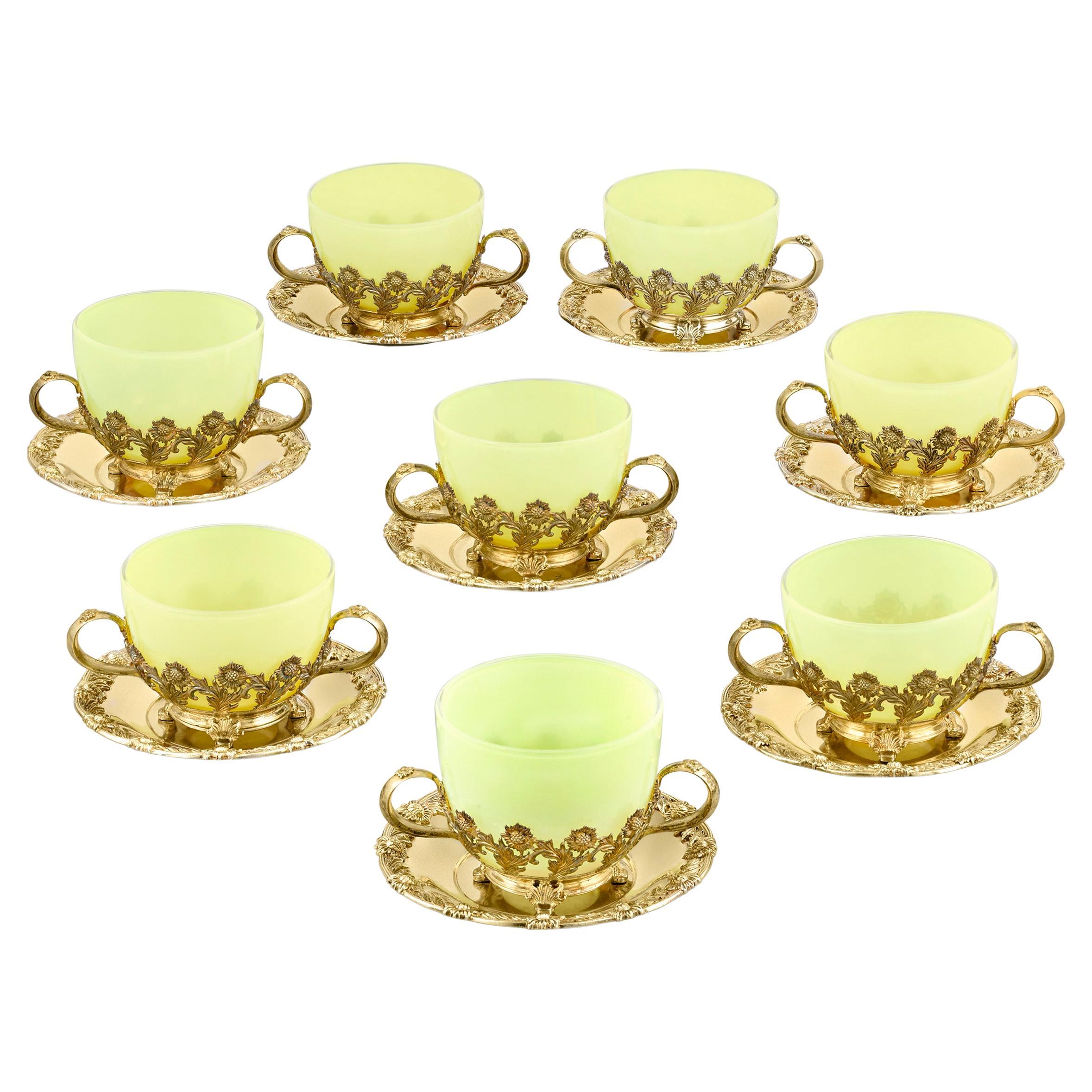Tazas de té y platillos de plata dorada Crisantemo Real de Tiffany & Co. en venta