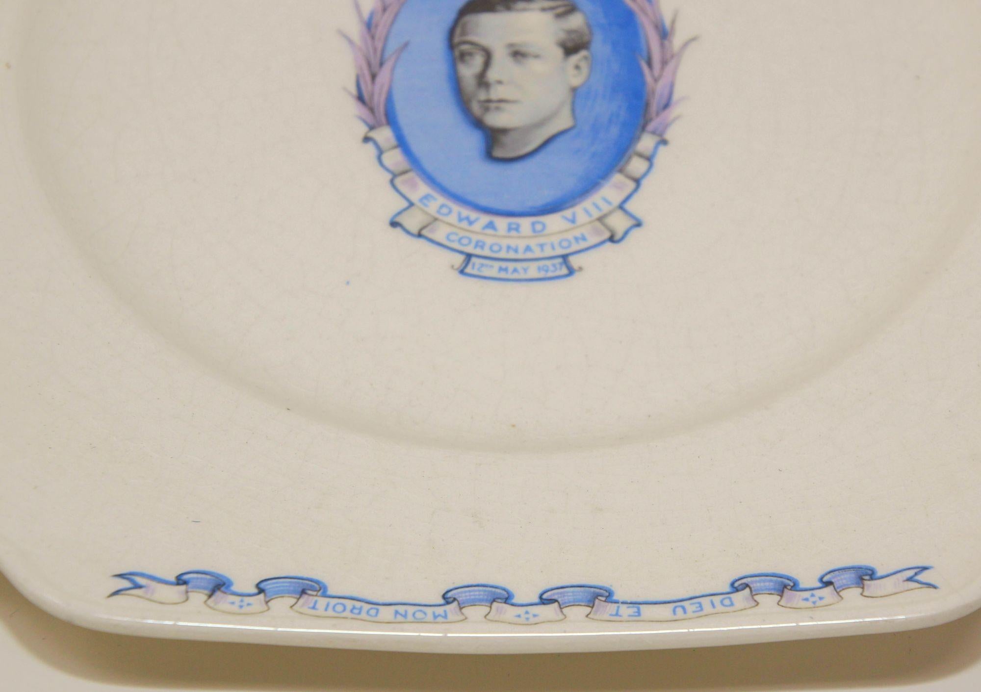 Assiette de couronnement en porcelaine de collection royale Edward VIII 1936 Wedgewood Angleterre Bon état à North Hollywood, CA