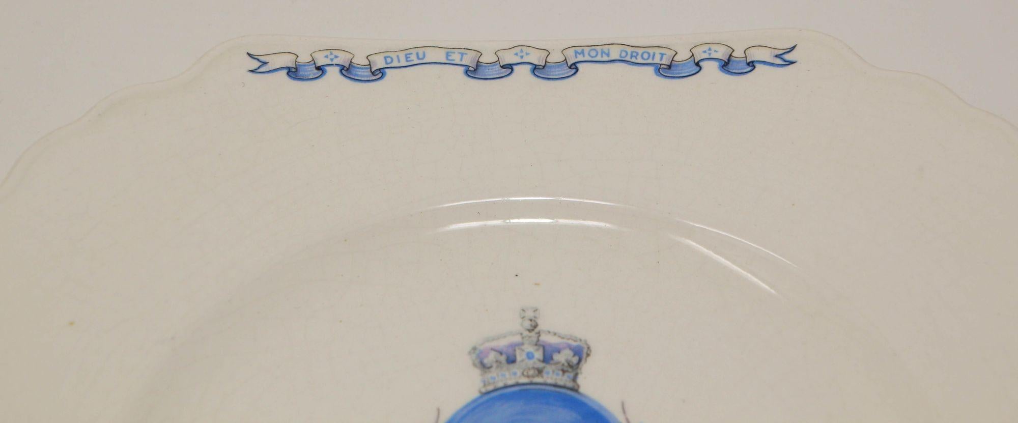 20ième siècle Assiette de couronnement en porcelaine de collection royale Edward VIII 1936 Wedgewood Angleterre