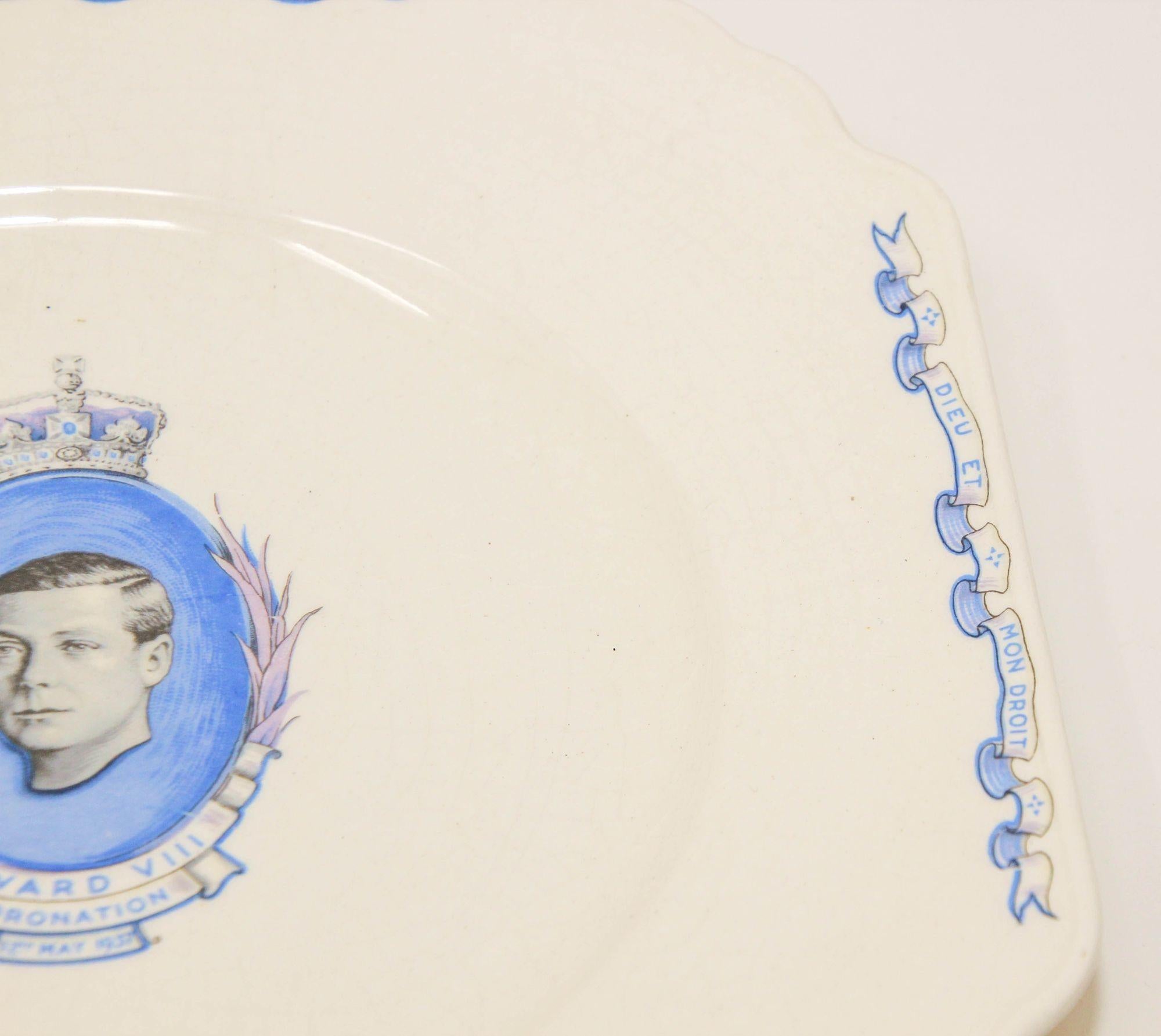 Royal Collectible Porcelain Coronation Plate Edward VIII 1936 Wedgewood England In Good Condition In North Hollywood, CA