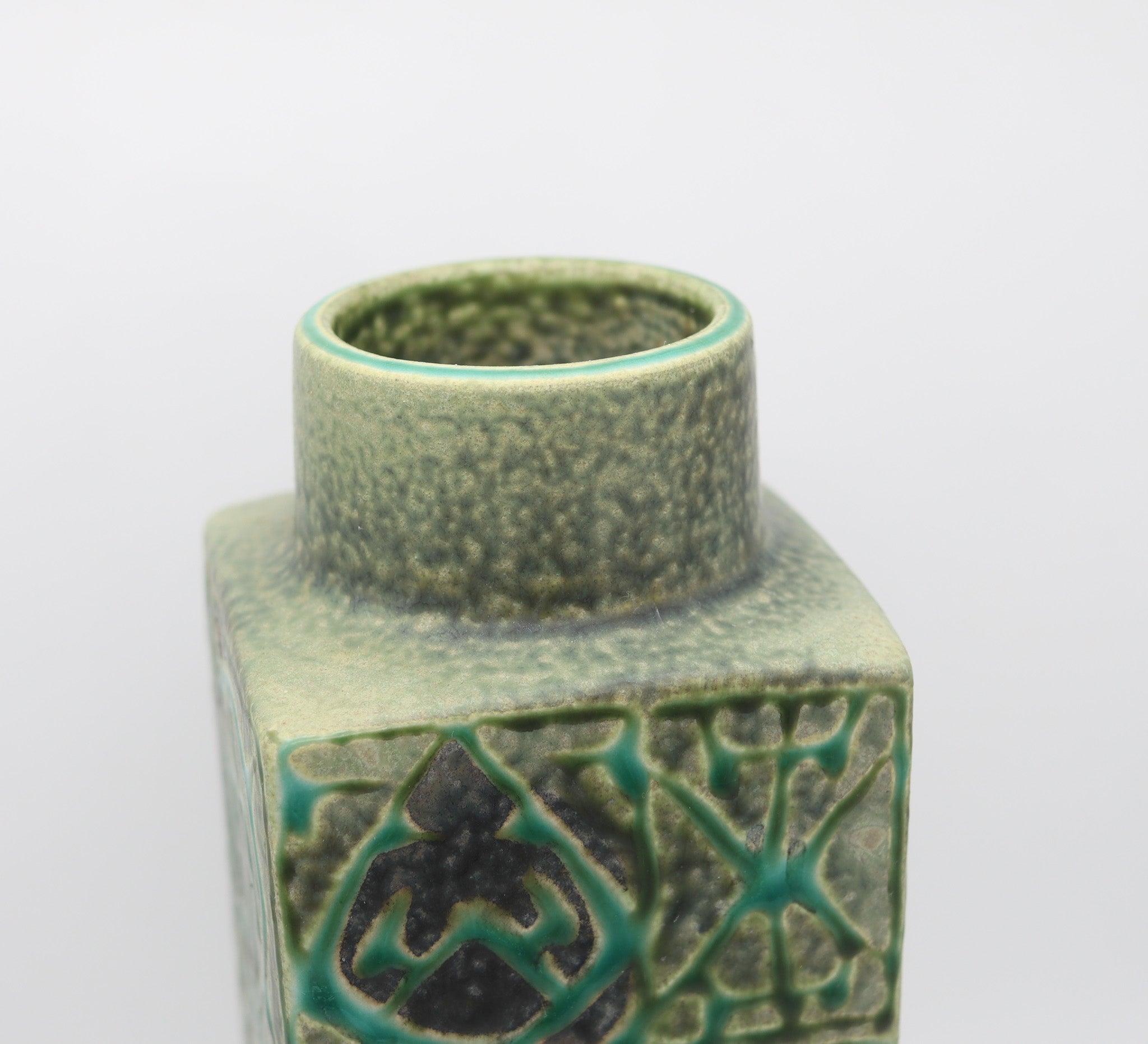 ROYAL COPENHAGEN 1960 Niels Thorson Mid Century Glazed Porcelain Square Vase In Excellent Condition For Sale In Miami, FL