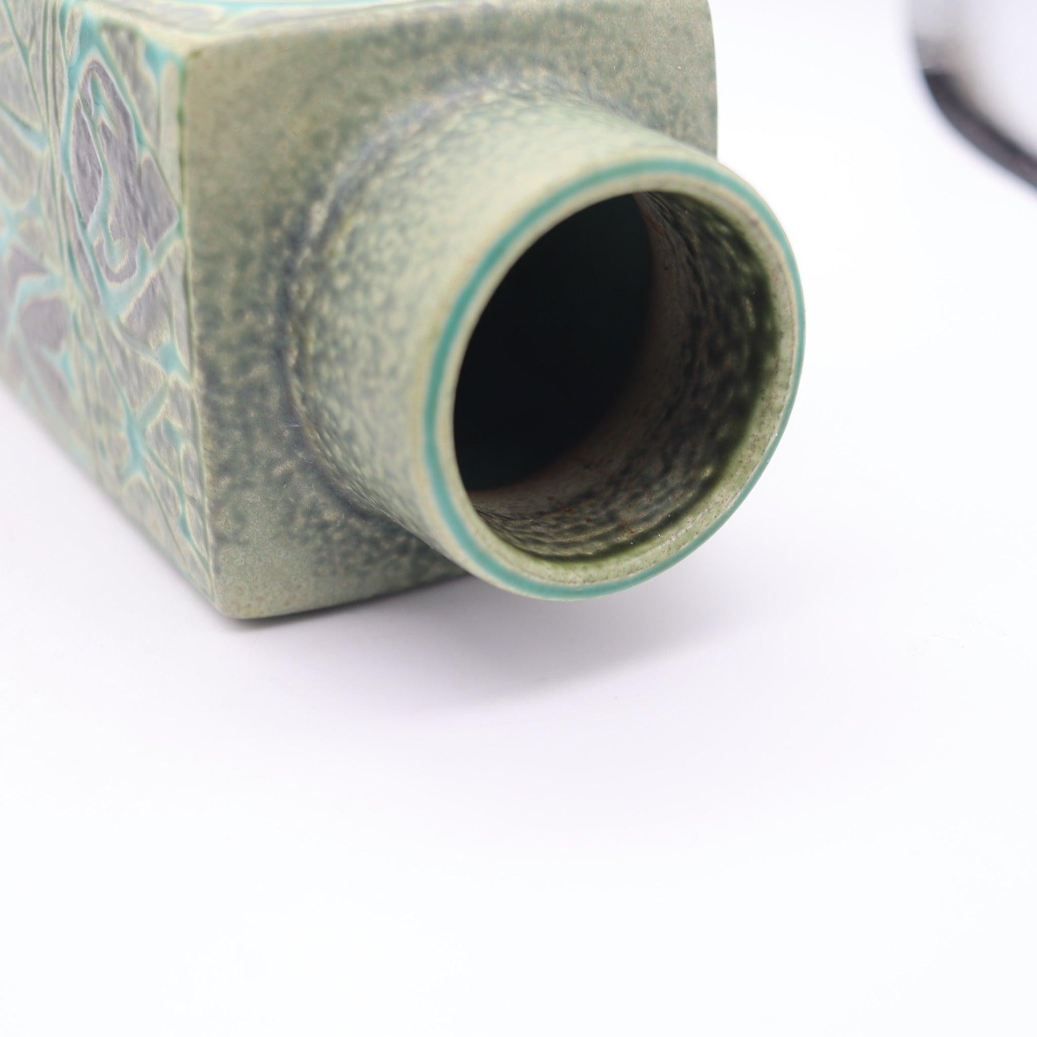 ROYAL COPENHAGEN 1960 Niels Thorson Mid Century Glazed Porcelain Square Vase For Sale 1