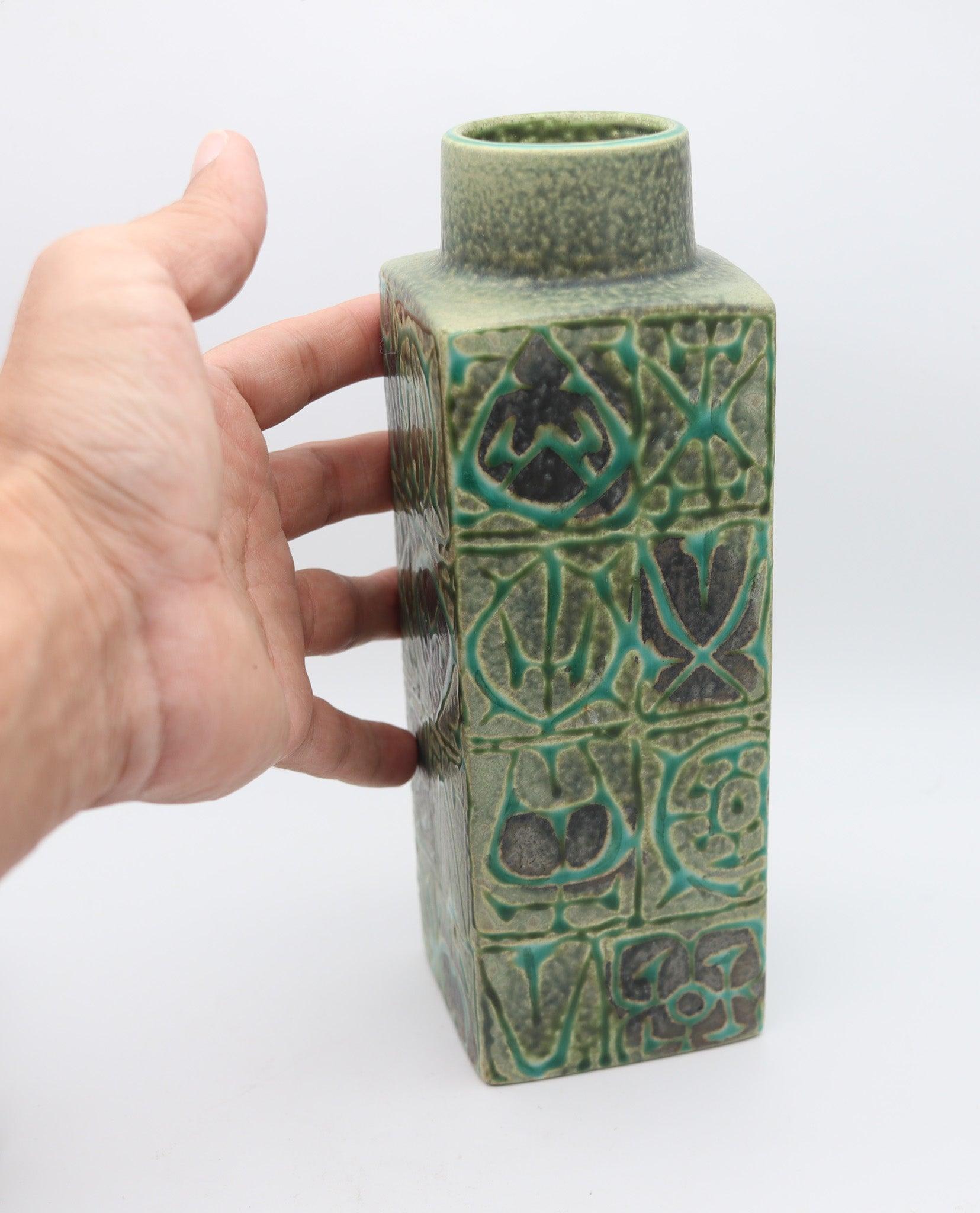 ROYAL COPENHAGEN 1960 Niels Thorson Mid Century Glazed Porcelain Square Vase For Sale 2