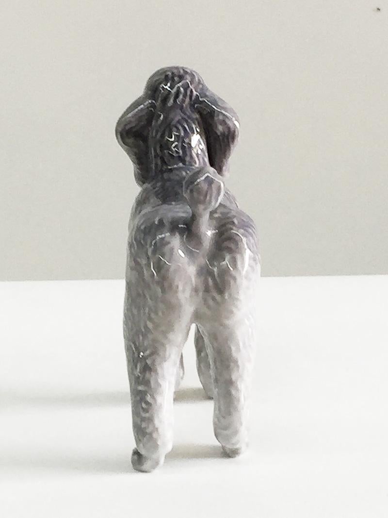Royal Copenhagen #4757, Dog Figurine, Denmark In Good Condition In Delft, NL