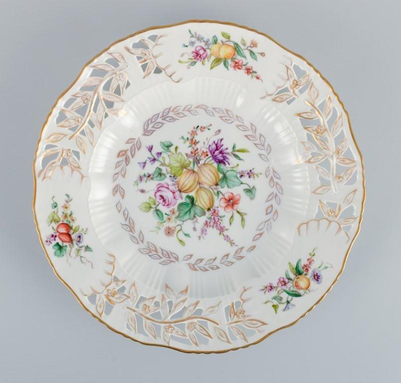 Victorian Royal Copenhagen, a Set of Six Antique Dinner Plates with Reticulated Rim For Sale