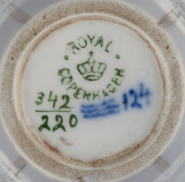 Début du 20ème siècle Vase en porcelaine Art Nouveau de Royal Copenhagen à suspendre en vente