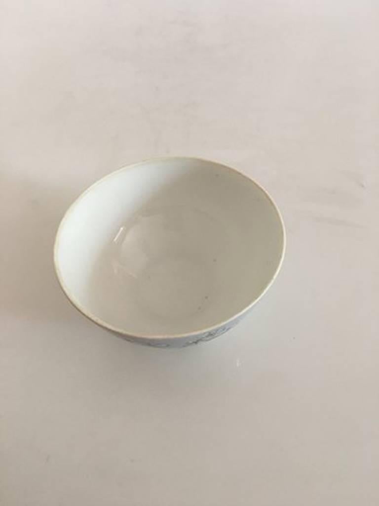 Royal Copenhagen Art Nouveau tea cup without handle #808/9067. Measures: 5 cm H (1 31/32 inches). 10 cm D (3 15/16 inches). Second quality.
