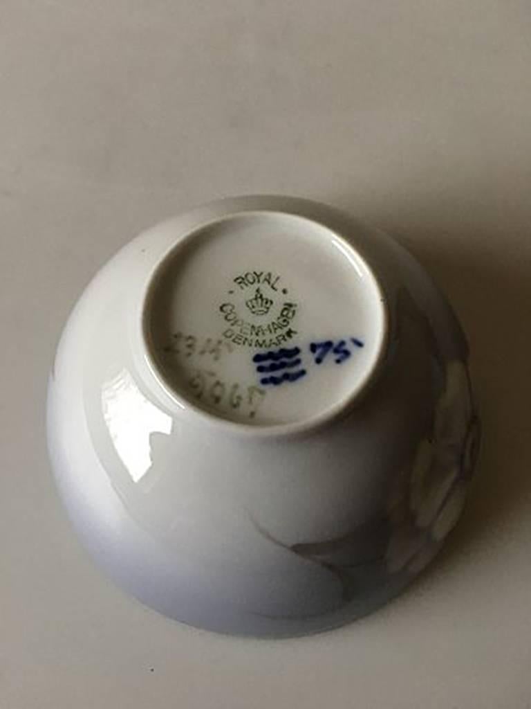porcelain cup without handle