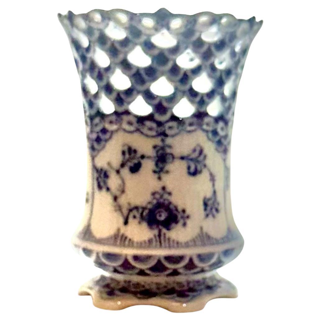 Vase à dentelle pleine cannelée bleu et blanc de Royal Copenhagen