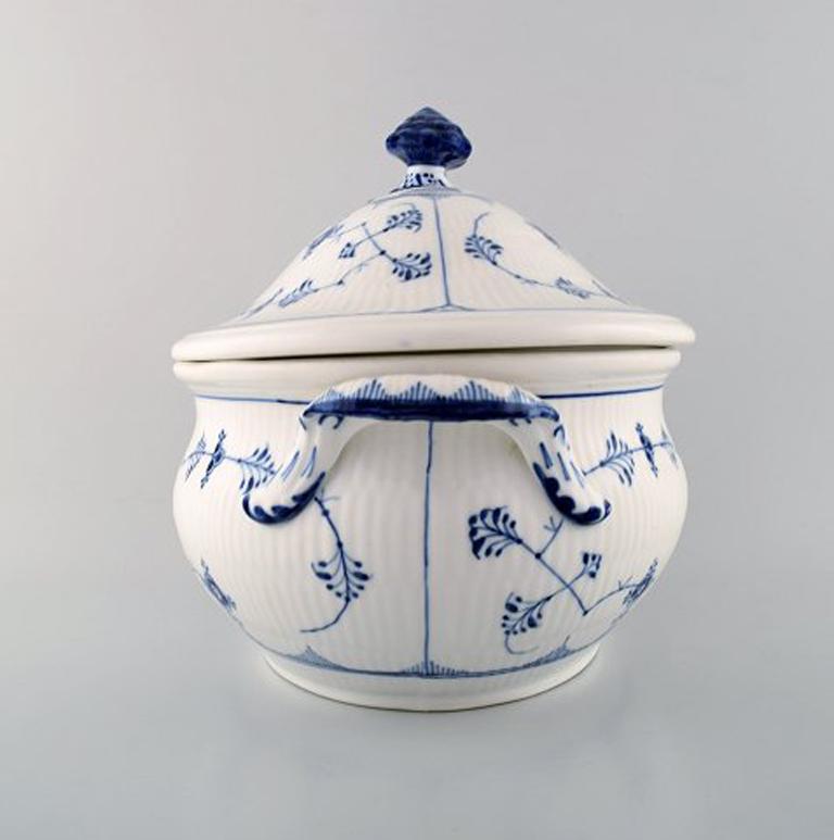 royal copenhagen tureen