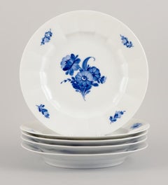 Royal Copenhagen, Blue Flower Angular, five dinner plates. 