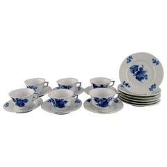 Royal Copenhagen Fiore blu angolare, sei tazze da caffè con piattini e piatti