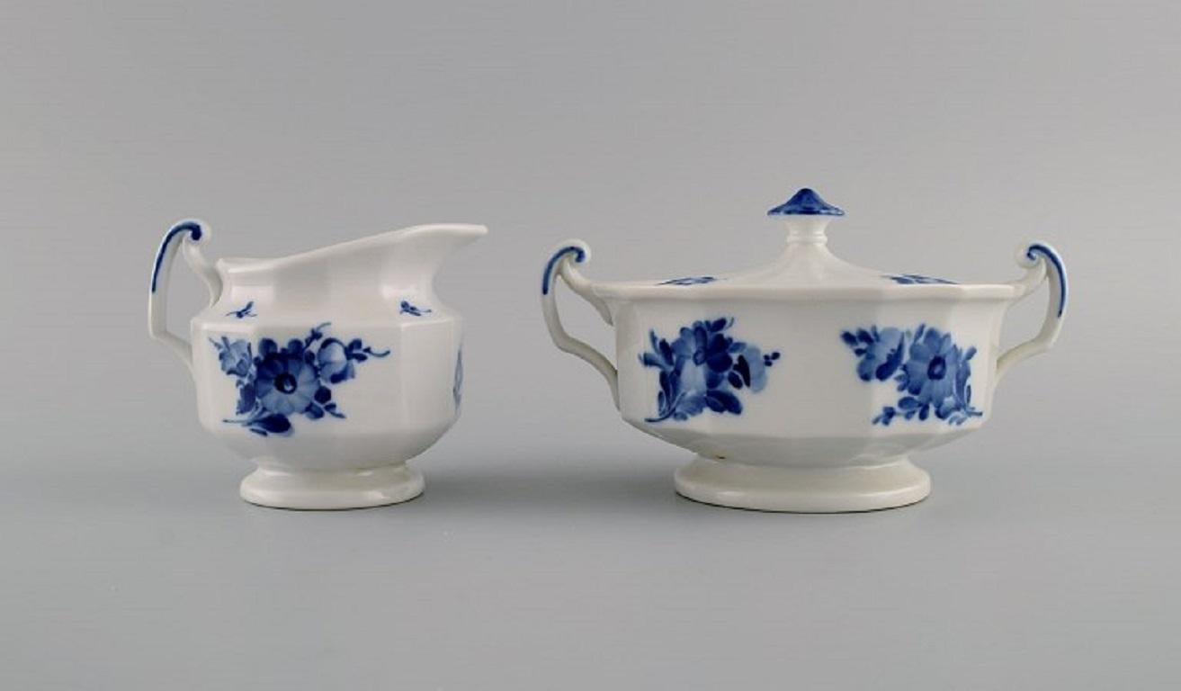 Danese Zuccheriera e brocca per panna angolare a fiori blu di Royal Copenhagen, anni '50