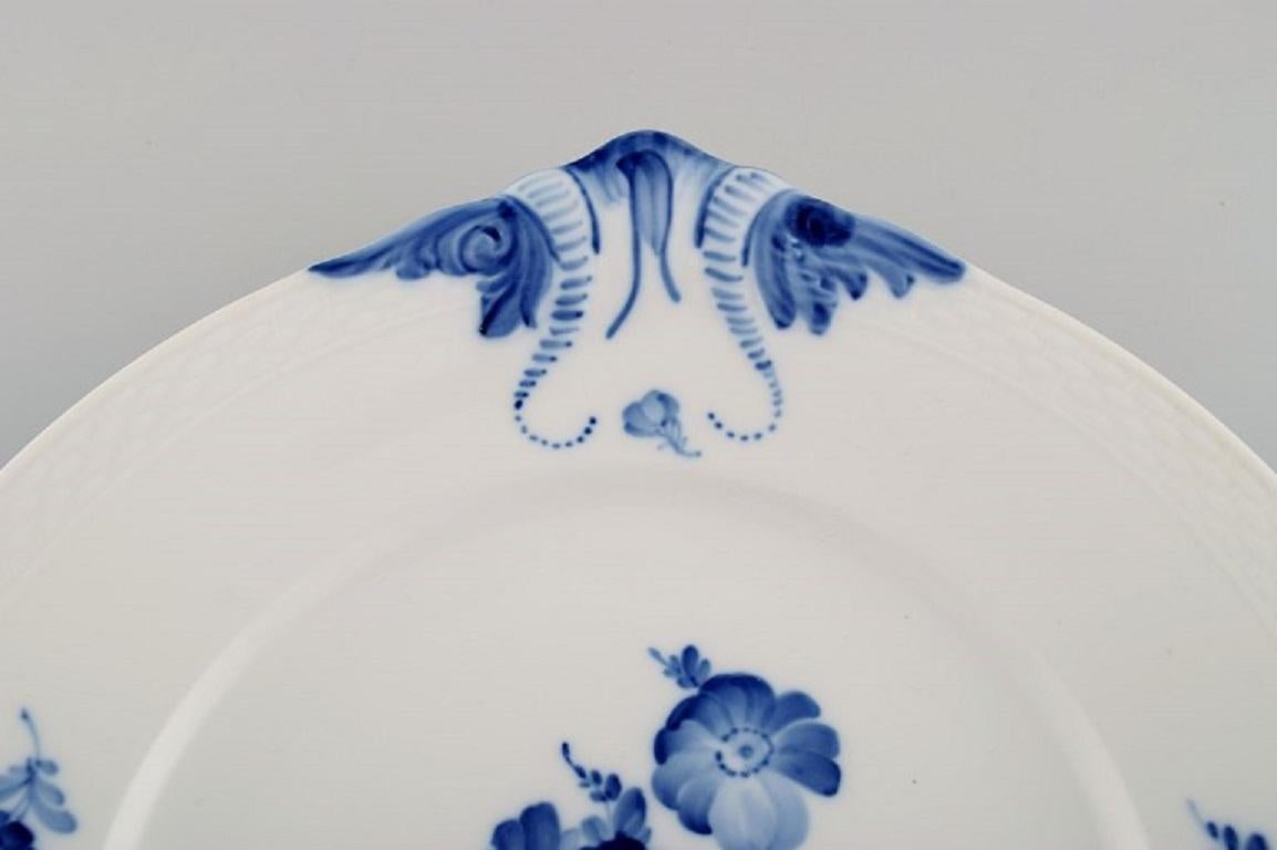 Plato trenzado Flor Azul de Royal Copenhagen. Fechado en 1962 Danés en venta