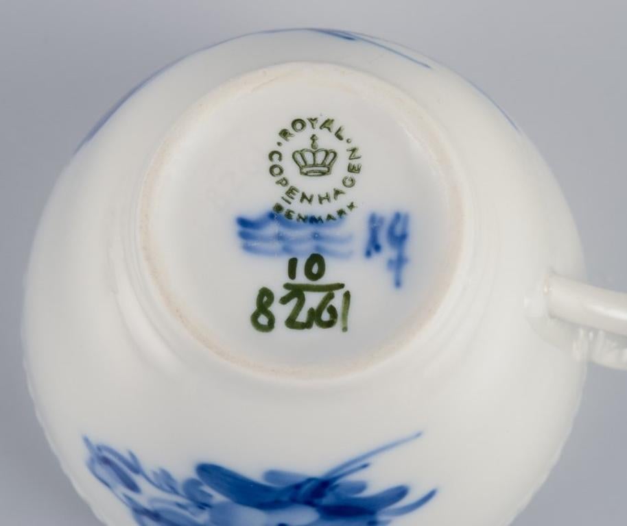 Porcelain Royal Copenhagen, Blue Flower Braided. Four coffee cups and saucers in porcelain For Sale