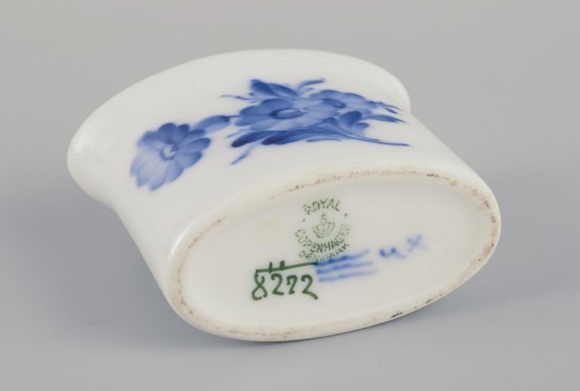 Hand-Painted Royal Copenhagen Blue Flower Braided. Oval dish, cake plate,  toothpick holder For Sale