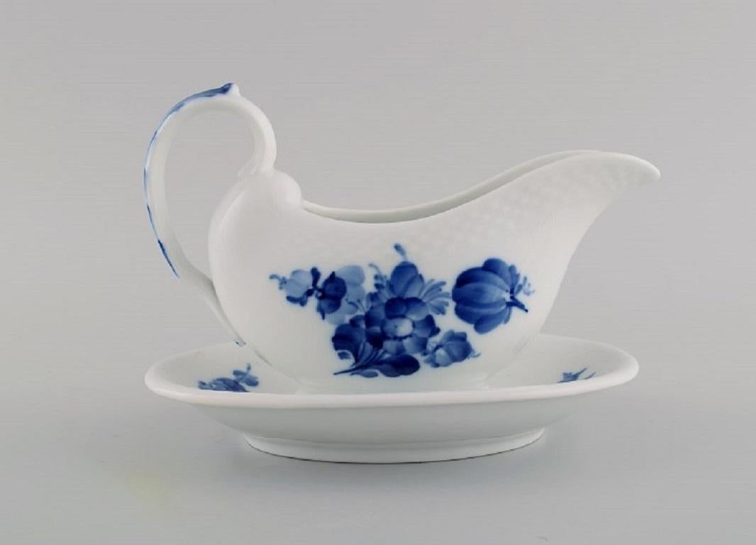 Hand-Painted Royal Copenhagen Blue Flower Braided Sauce Boat on Fixed Stand For Sale