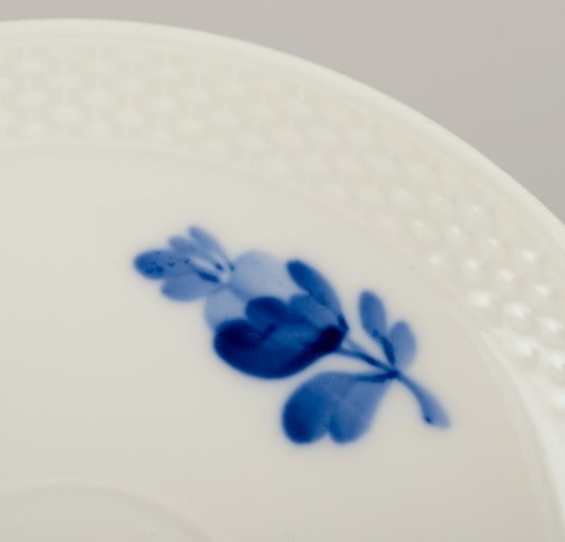 Porcelaine Royal Copenhagen Bleu fleur tressée. Ensemble de cinq paires de coupes de bouillon en vente