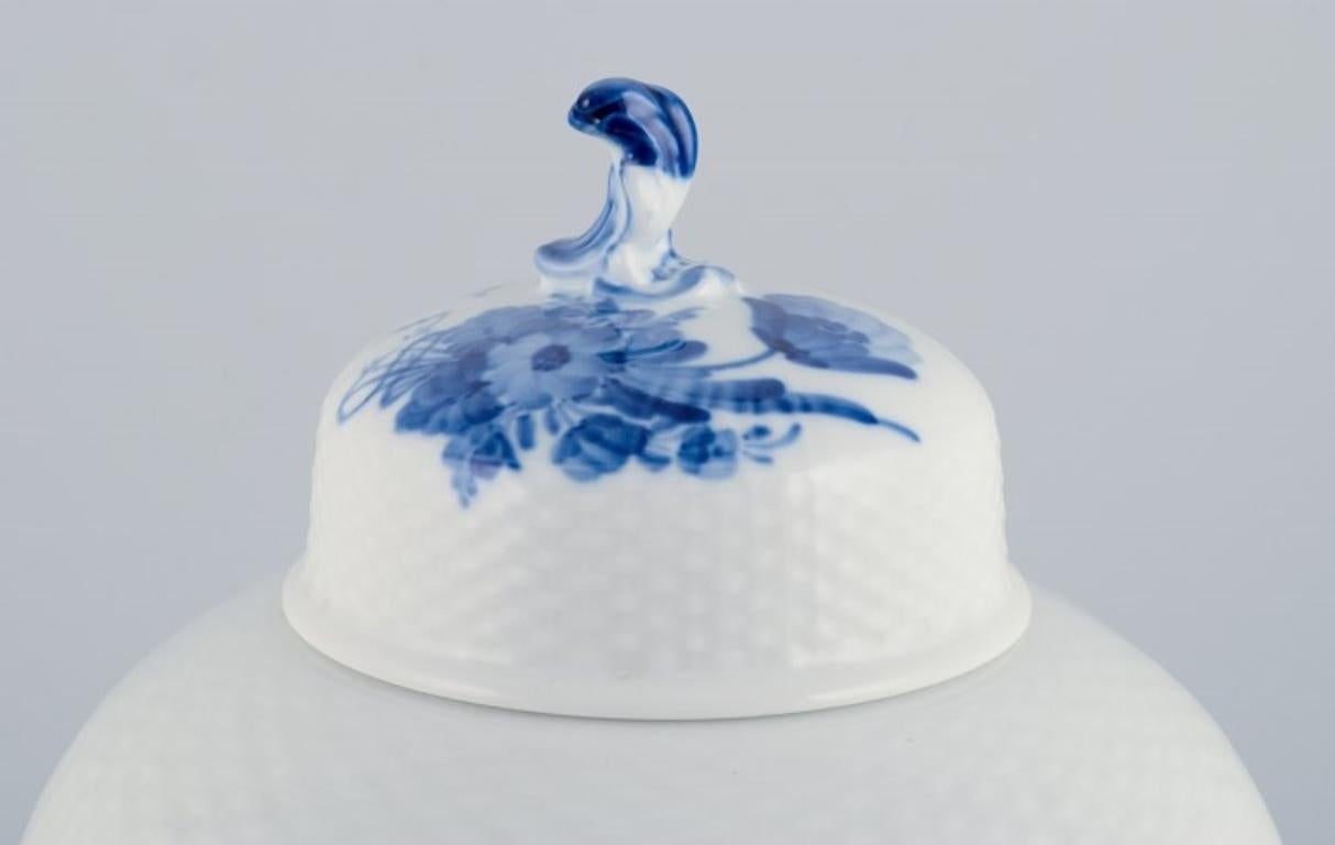 Mid-20th Century Royal Copenhagen Blue Flower Curved. Large lidded jar in porcelain For Sale