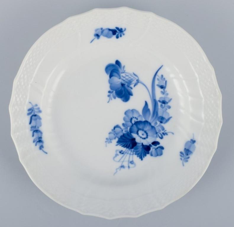 Mid-20th Century Royal Copenhagen Blue Flower Curved, set of five small lunch plates. For Sale