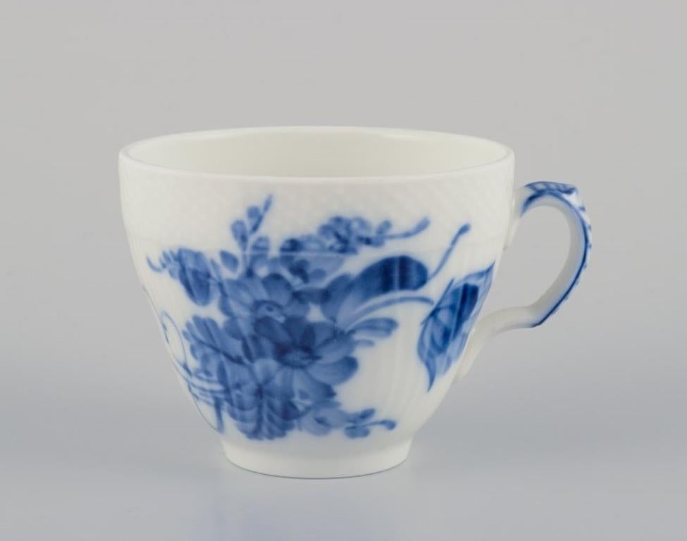 Danish Royal Copenhagen Blue Flower Curved. Six coffee cups with saucers in porcelain For Sale