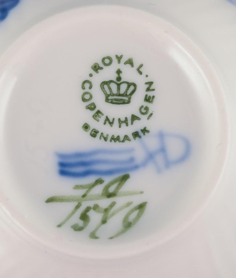 Royal Copenhagen Blue Flower Curved. Six tasses à café avec soucoupes en porcelaine en vente 1