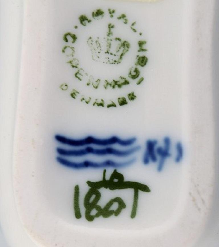 Royal Copenhagen Flor Azul Curva, Porta-Palillos, Cacillo para Té y Mantequeras Porcelana en venta