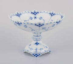 Royal Copenhagen Encaje Completo Acanalado Azul, centro de mesa de porcelana.
