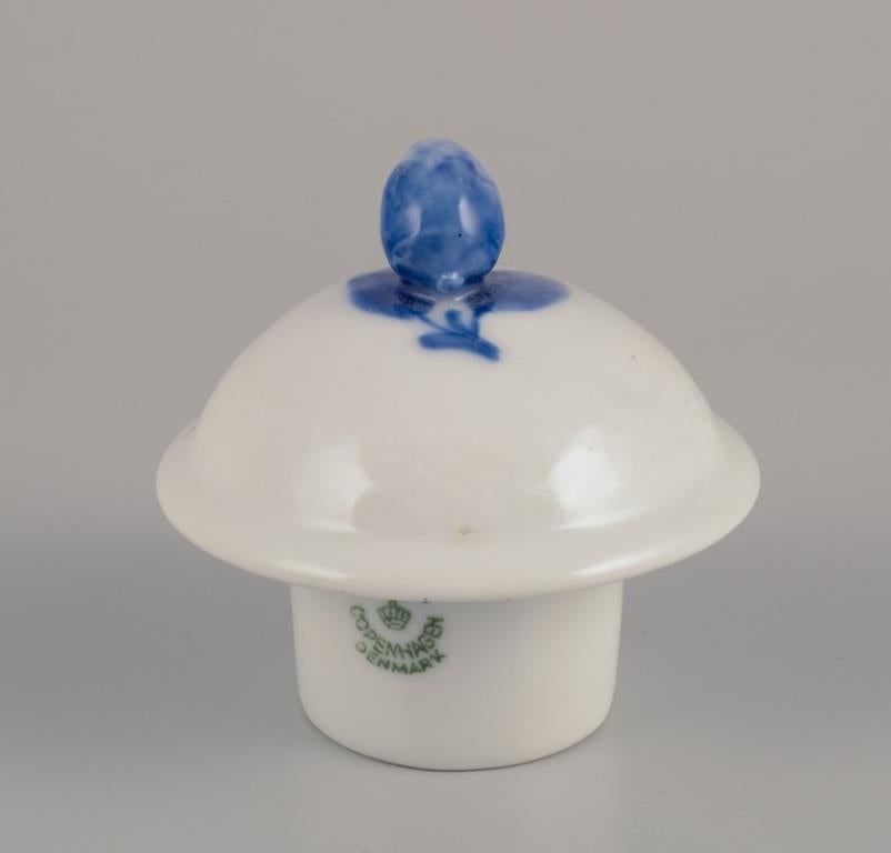 Royal Copenhagen Blue Fluted Full Lace, caffettiera. Circa anni '30 in vendita 1