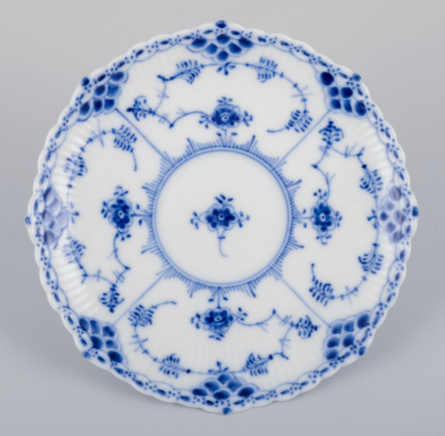 Royal Copenhagen Blau geriffelte Vollspitze, acht Paar Kaffeebecher mit Untertassen im Angebot 2