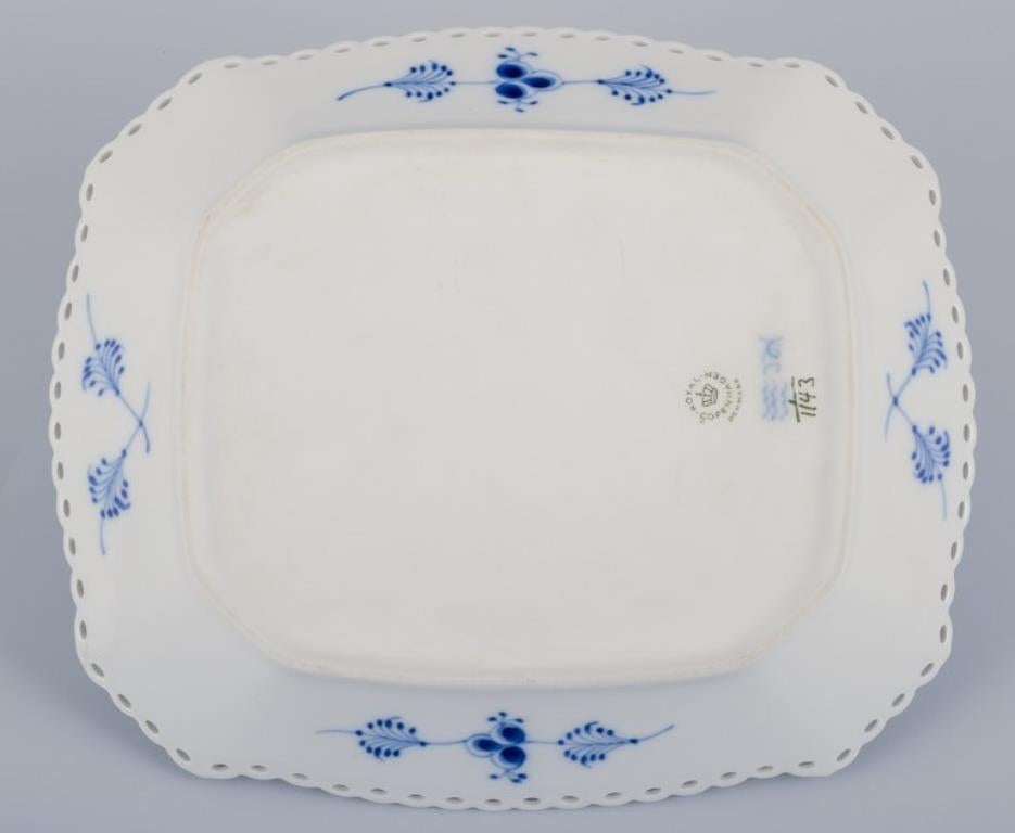 Royal Copenhagen Blue Fluted Full Lace, bol carré en porcelaine. en vente 2