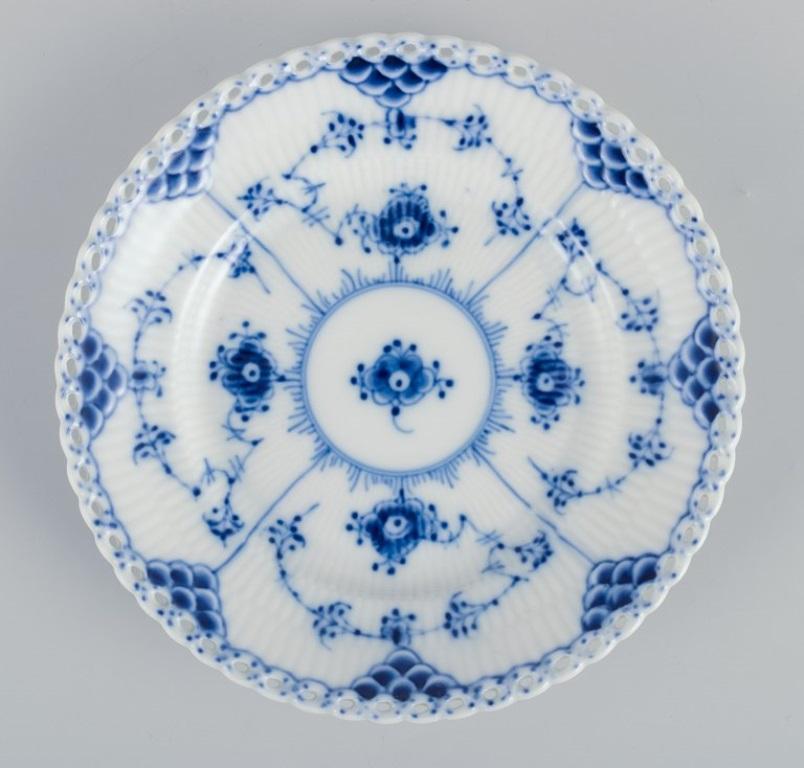 Hand-Painted Royal Copenhagen Blue Fluted Full Lace, three plates in porcelain. For Sale