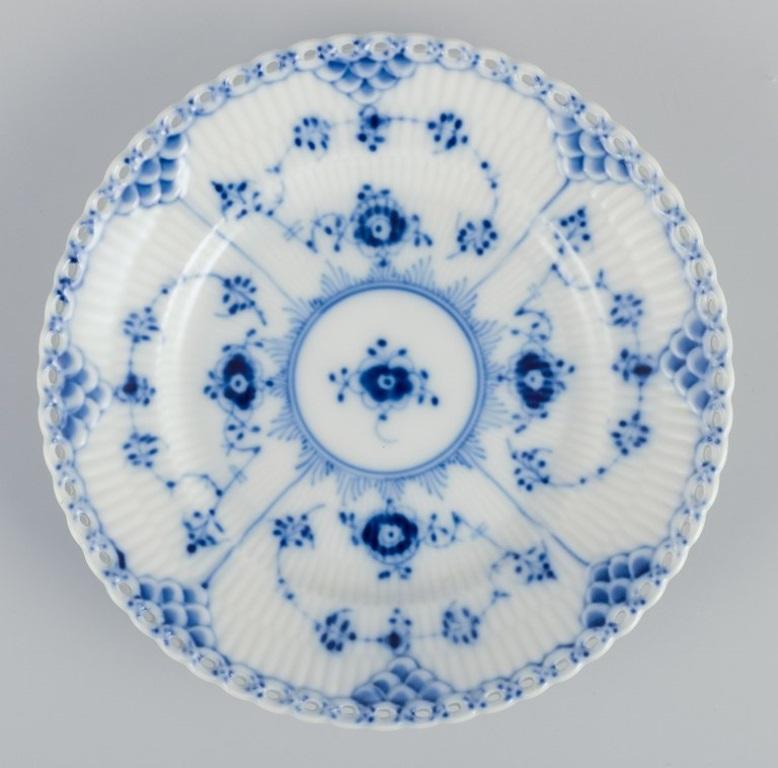 Porcelain Royal Copenhagen Blue Fluted Full Lace, three plates in porcelain. For Sale